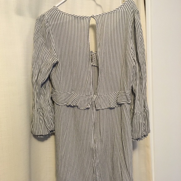 Cute dress - Picture 2 of 3